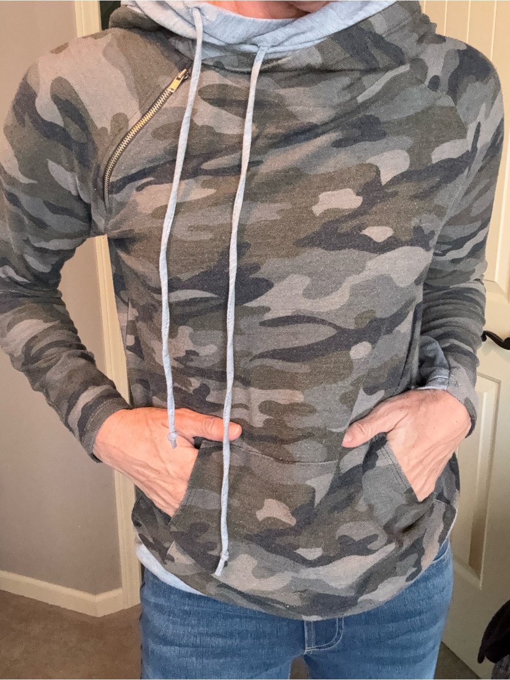 7th Ray Women's Camo Hoodie Sweatshirt - Gray & Green